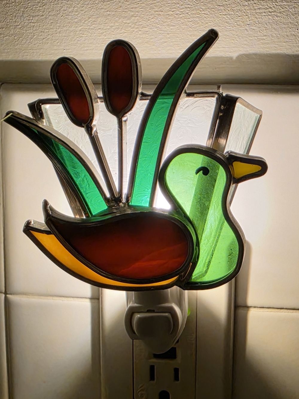 Stained Glass Duck Night Light Cattails Lake Cabin Hunter Bath Bed Decor